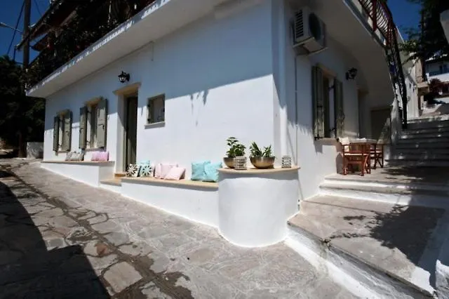 Apartamento Amarielia's Tínos